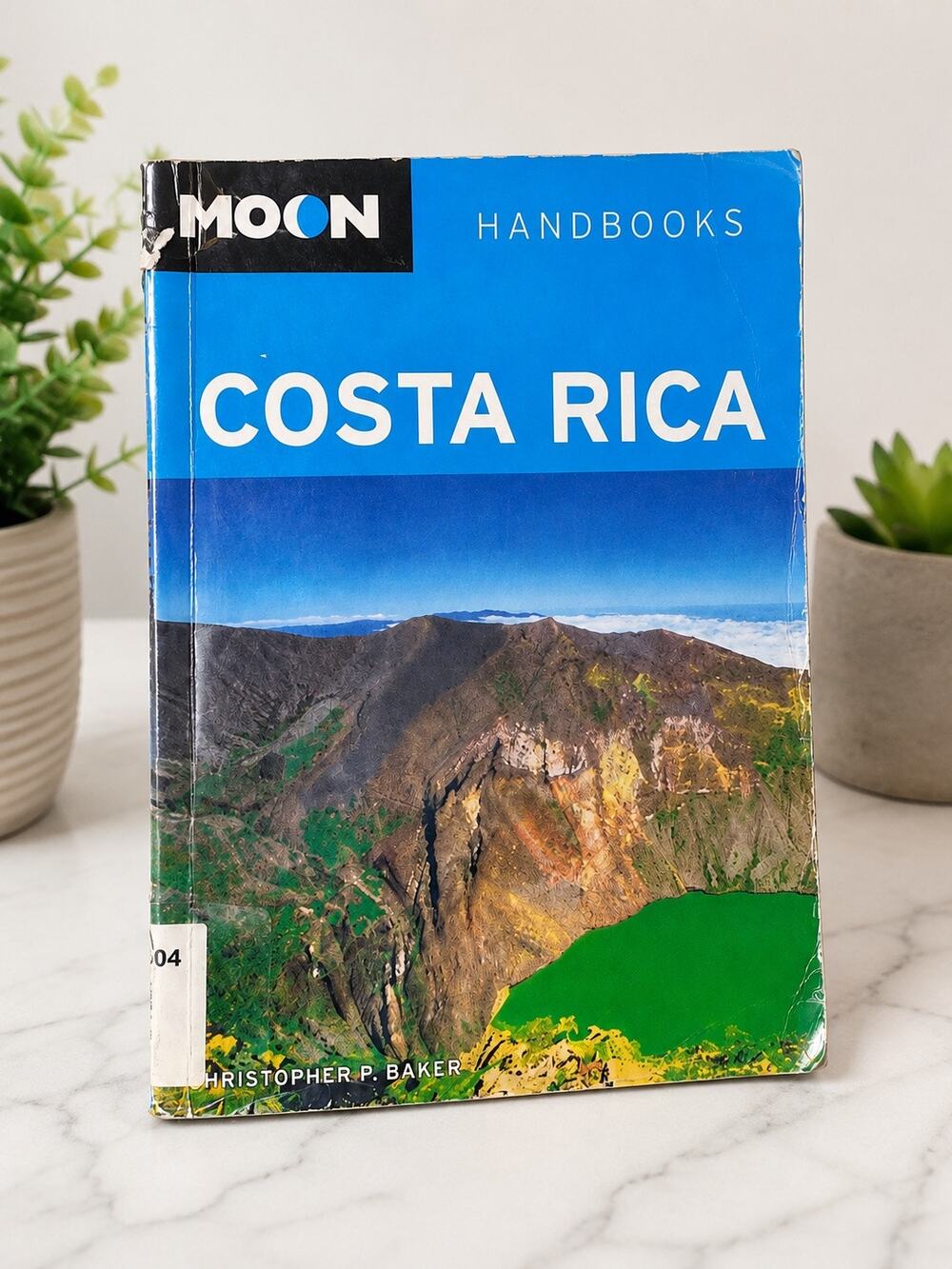 Moon Handbooks: Costa Rica by Christopher P. Baker – Travel Guidebook (Pre-Owned